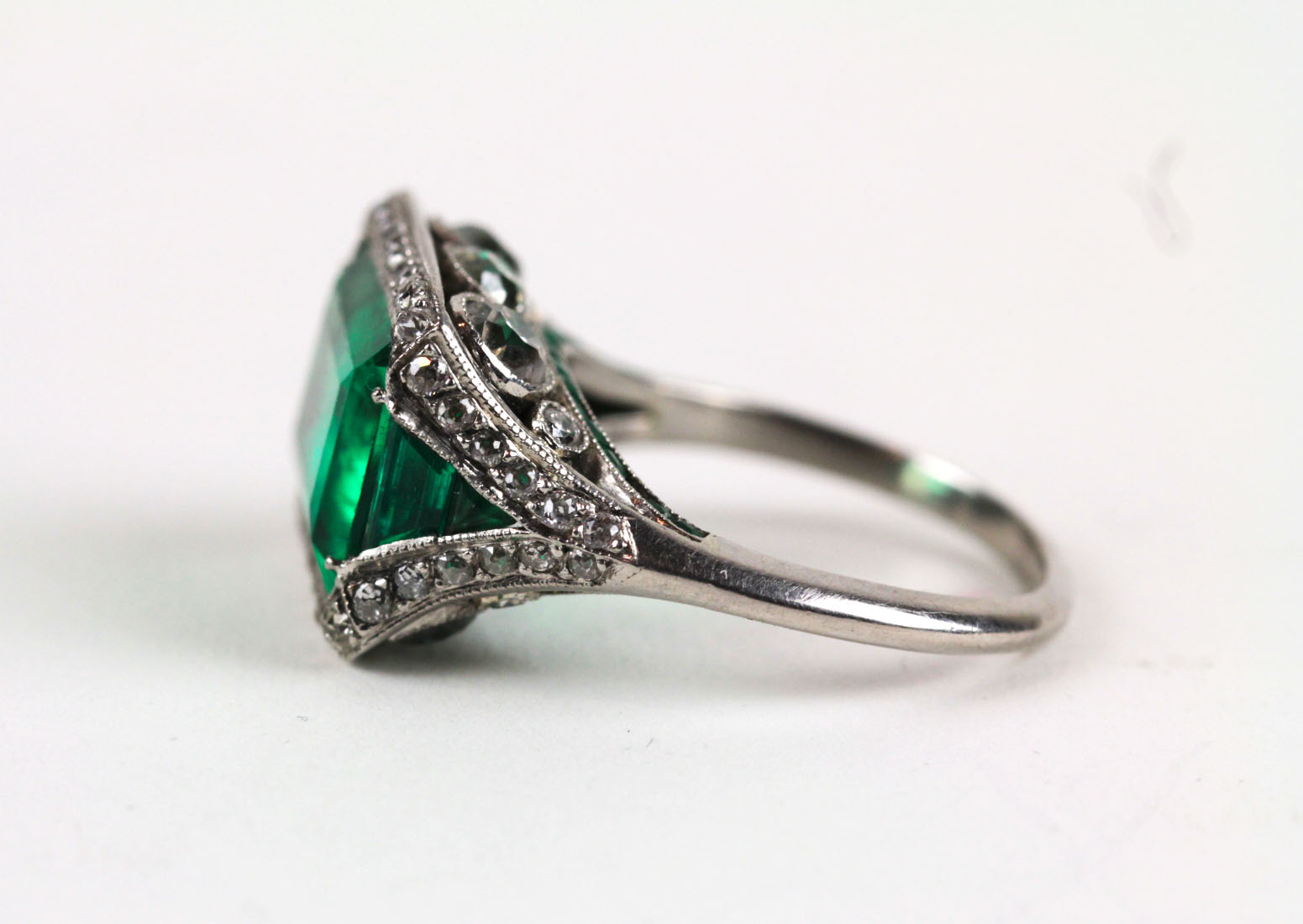 Emerald Ring – Art and Antiques Restoration and Conservation