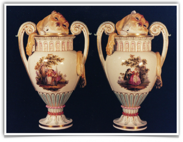 Messen Porcelain Factory Urns